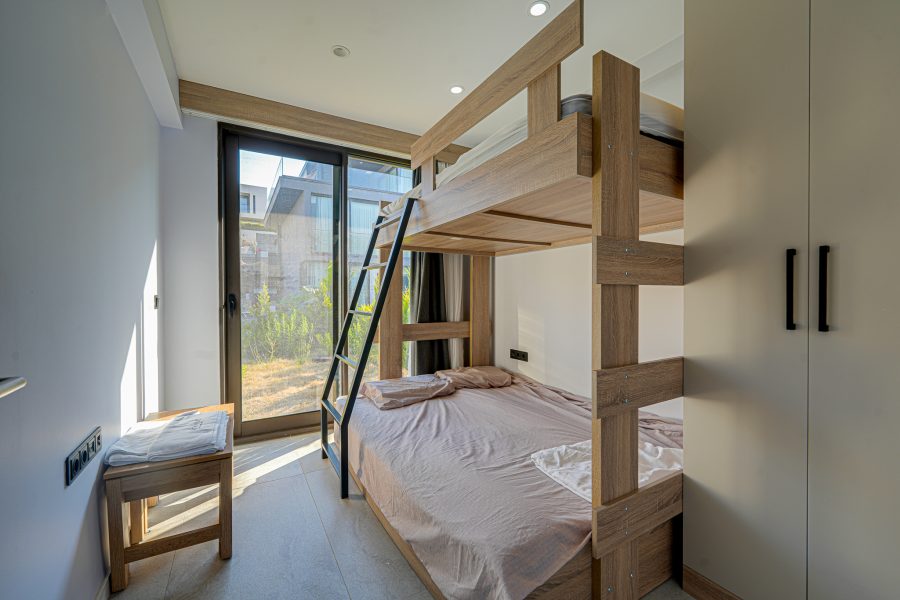 25